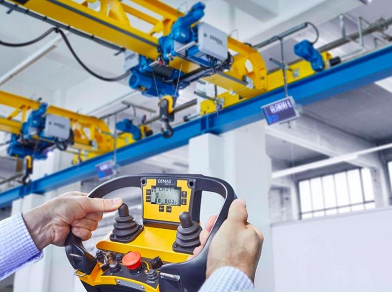 New Demag radio control system supports tandem control of crane installations